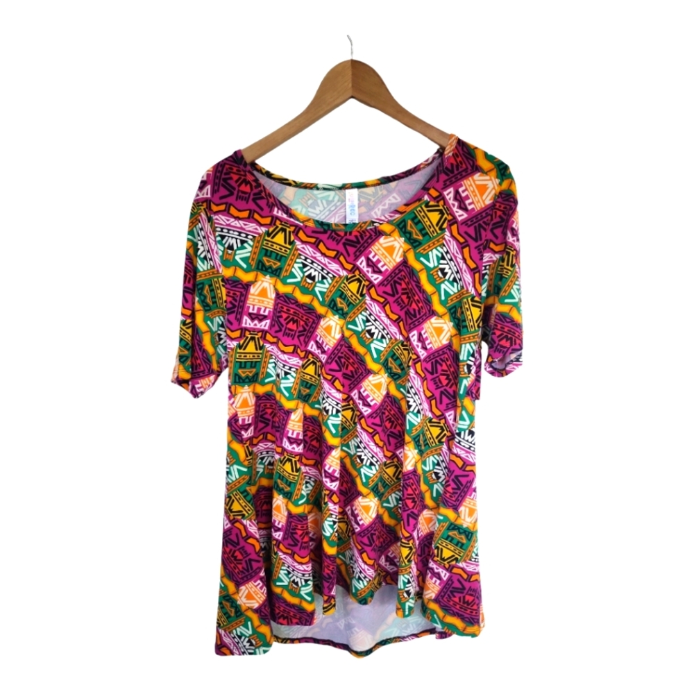 NWT LuLaRoe Rasta Multicolored Geometric Perfect T Shirt M
